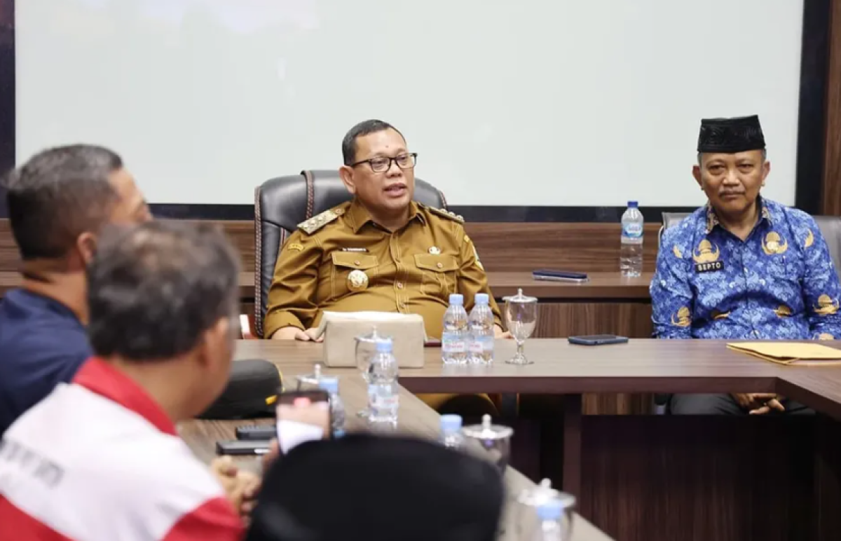 Pj Gubernur Banten Menerima Audiensi Serikat Pekerja Buruh