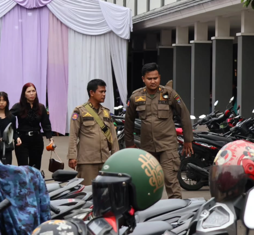 Satpol PP Kabupaten Tangerang Kerahkan Puluhan Personel untuk Amankan Peringatan Kenaikan Isa Almasih