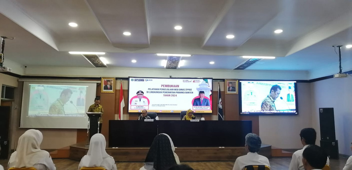 Pelatihan Pengelolaan Web Dinas