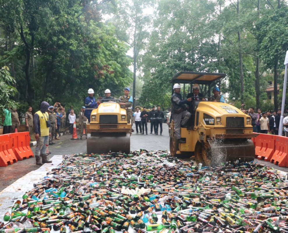 Pemusnahan MIras Dalam Rangka HUT Kota Tangerang Ke - 31