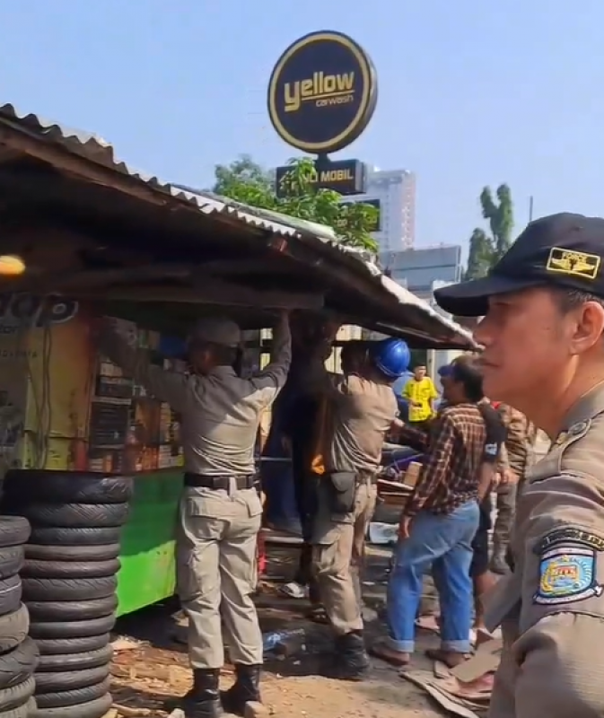 Penertiban PKL Wilayah Kecamatan Serpong Kota Tangerang Selatan