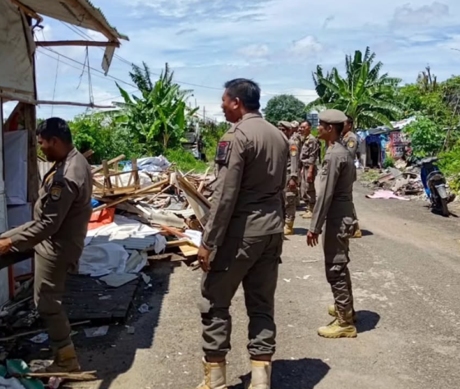 Penertiban Bawah Jembatan Layang Cibeber Kota Cilegon