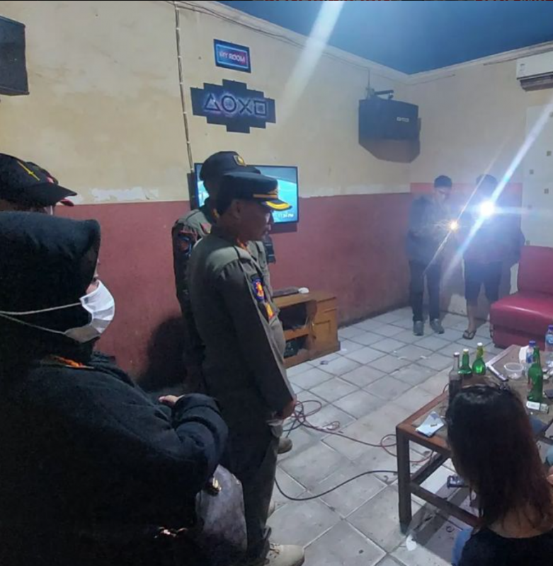 Penutupan Sementara THM Di Kecamatan Carita