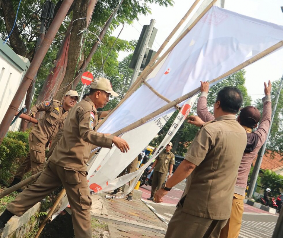 Penertiban Reklame Kota Tangerang
