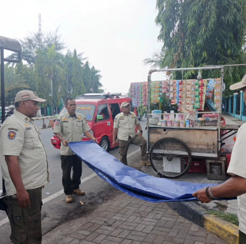 Penagakan Peraturan Daerah (Perda) Kota Cilegon Nomor 6 Tahun 2003 tentang Pengendalian Pedagang Kaki Lima