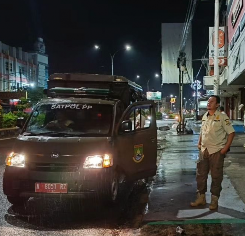 Penegakan Perda 5 tahun 2003 tentang ketertiban, kebersihan dan keindahan wilayah kota cilegon