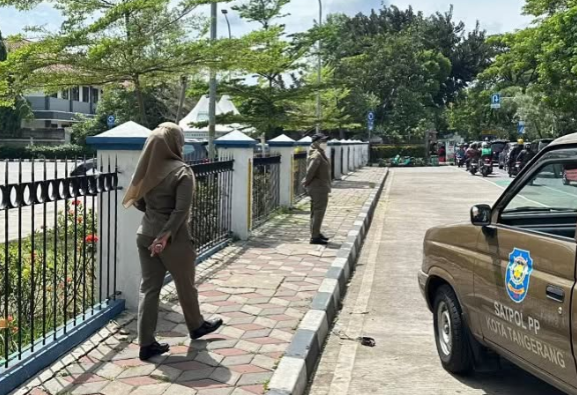 Penegakan Perda Perkada Dan Patroli Dalam Kota Satpol PP Kota Tangerang