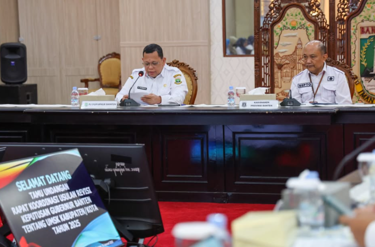 Penjabat (Pj) Gubernur Banten A Damenta memimpin Rapat Koordinasi (Rakor)