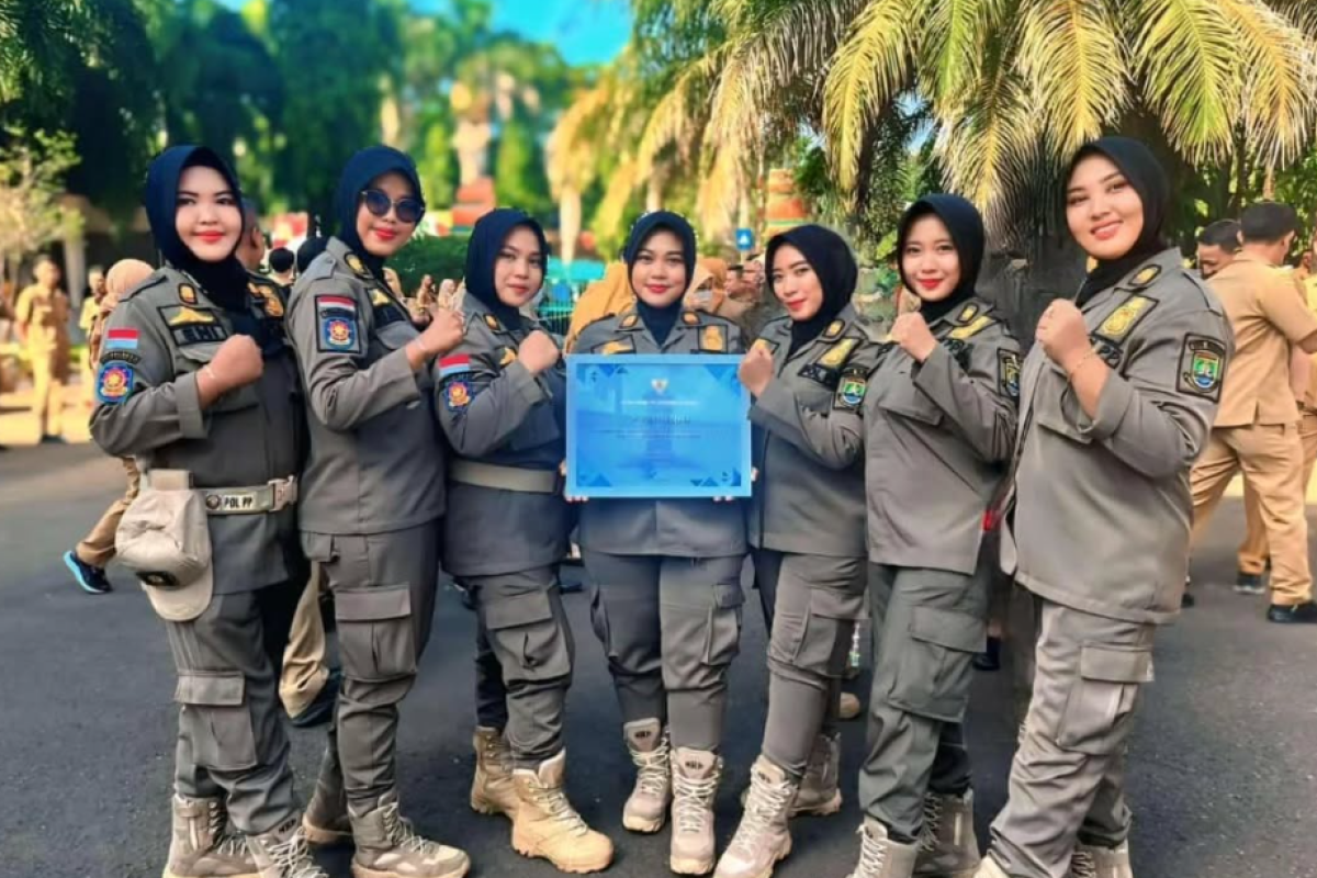 Satpol PP Kota Cilegon Menerima Piagam Penghargaan