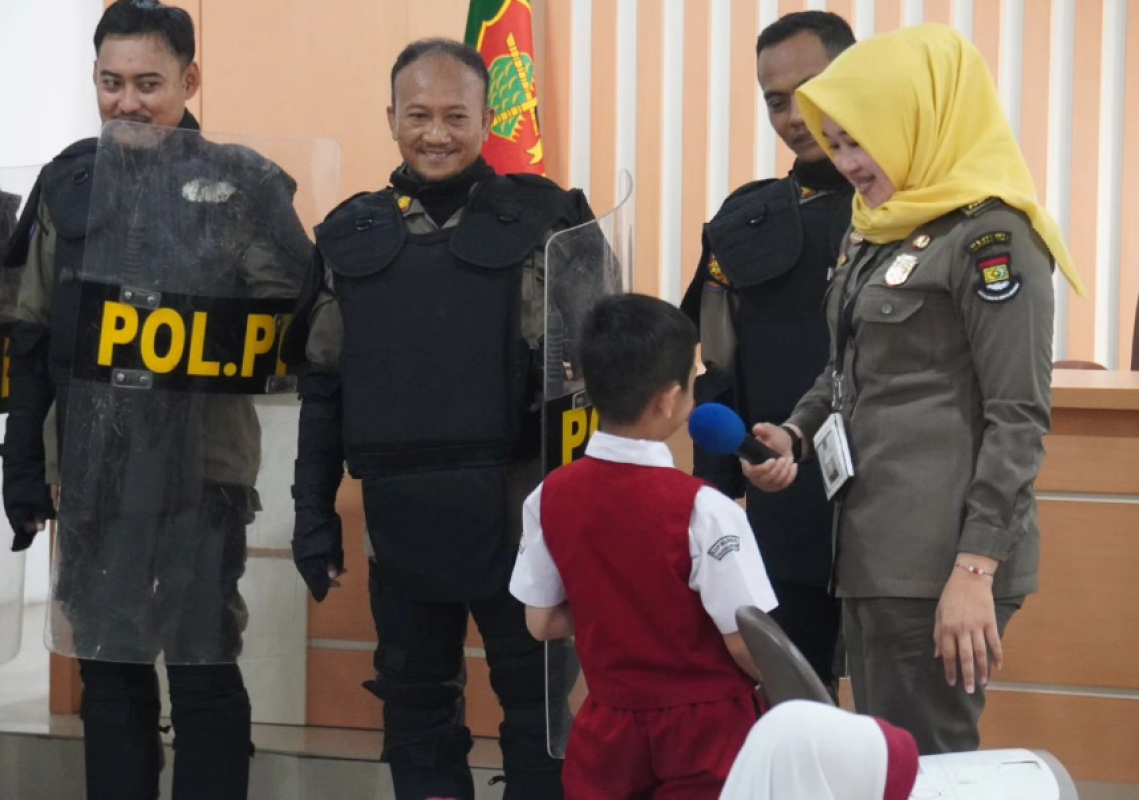 Satpol PP Kabupaten Tangerang Melakukan Sosialisasi Tugas Dan Fungsi Kepada Pelajar Sekolah Dasar