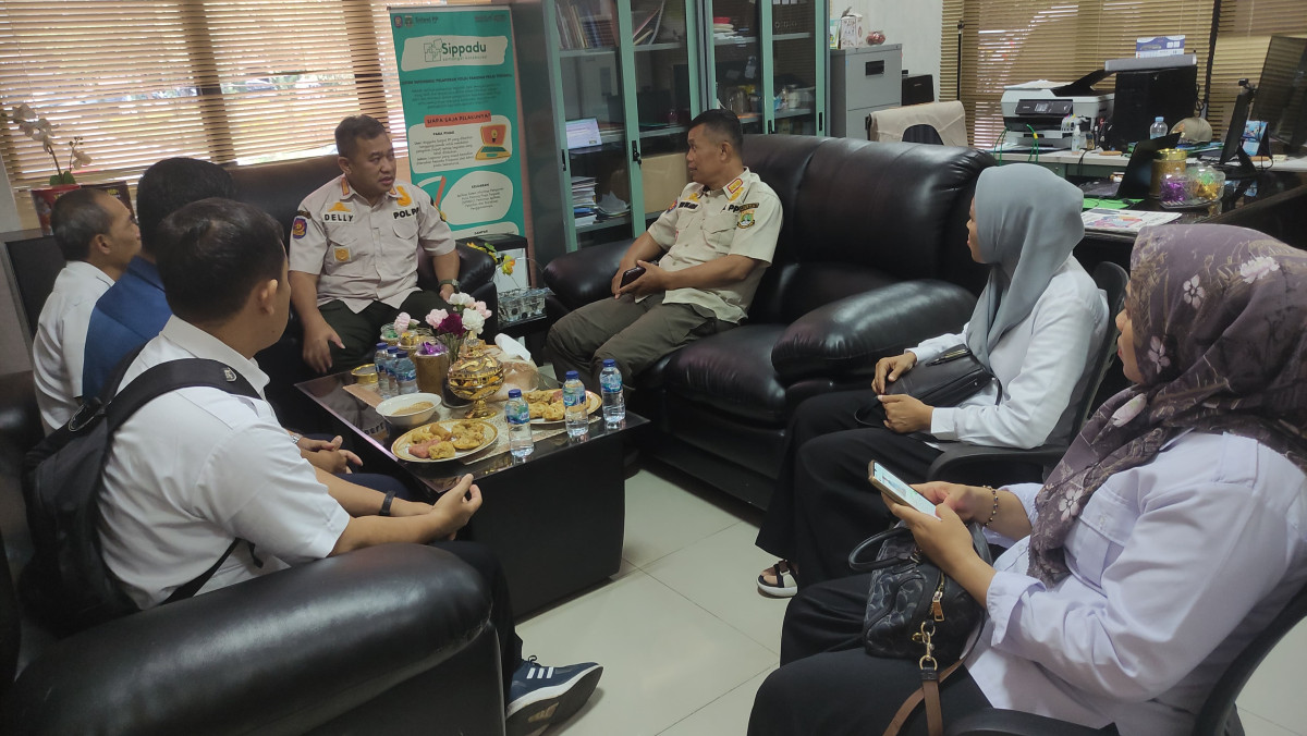 Sekretaris Satpol PP Provinsi Banten Menerima Kunjungan Damkar Kota Tangsel