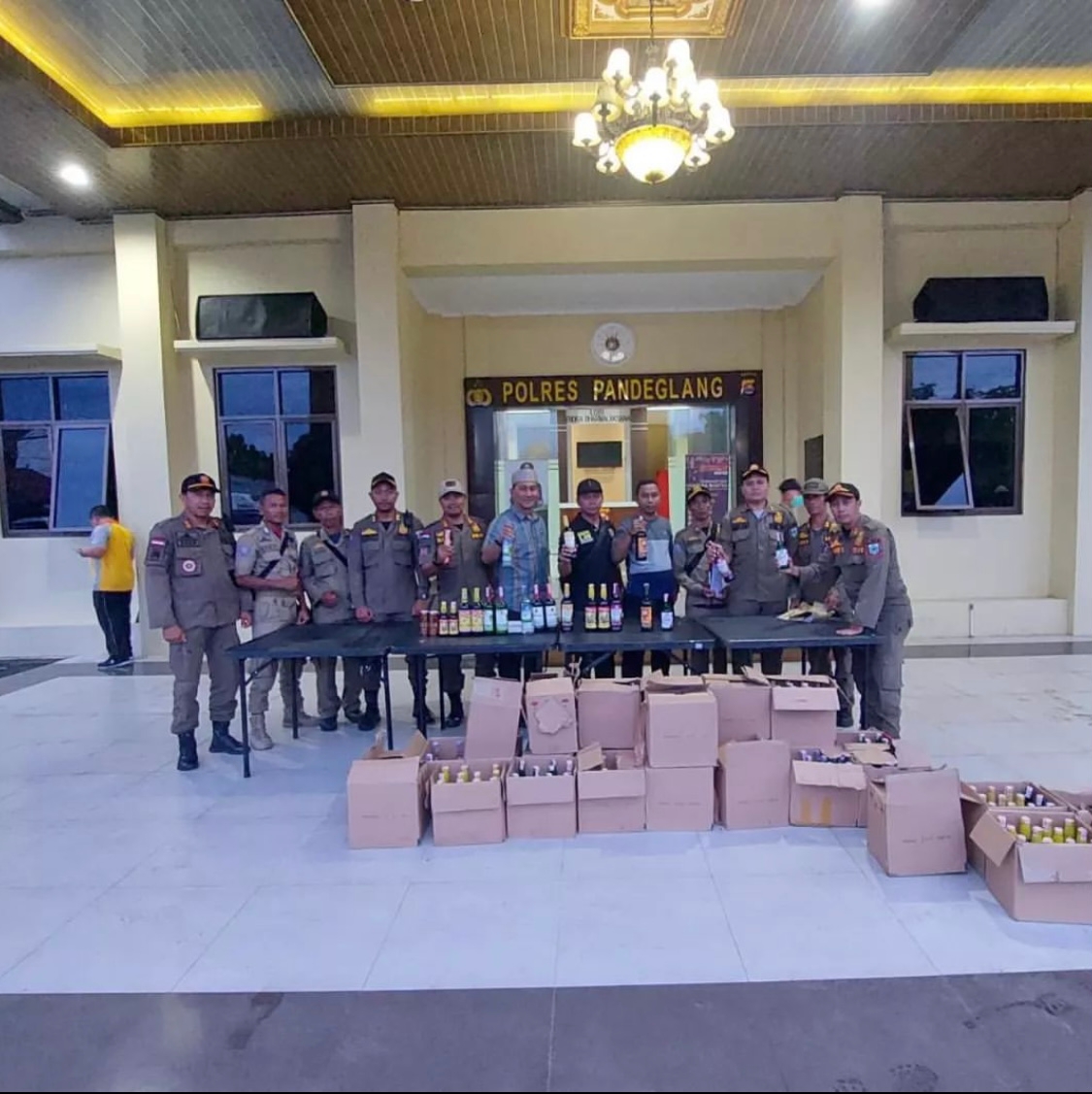 Satpol PP Kab. Pandeglang Dan Polres Pandeglang Menggelar Razia Pekat Di Wilayah Kab Pandeglang 