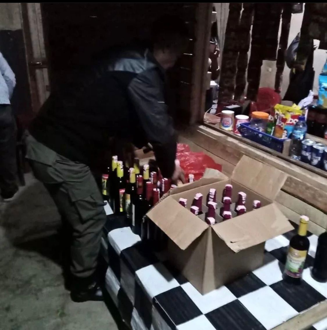 Kepala Satuan Polisi Pamong Praja Kabupaten Pandeglang Pimpin Langsung Operasi Cipta Kondisi Trantibum Linmas.