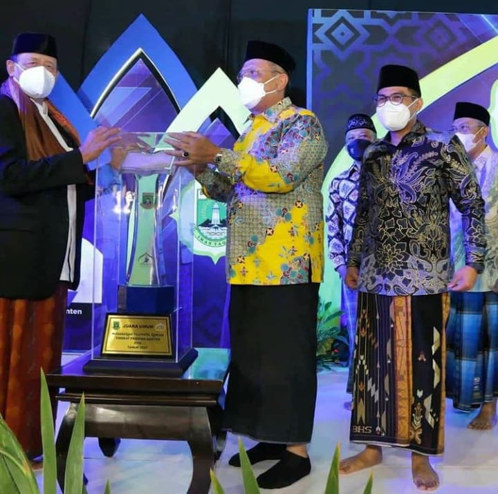 Kafilah Kota Tangerang Selatan kembali meraih predikat juara umum