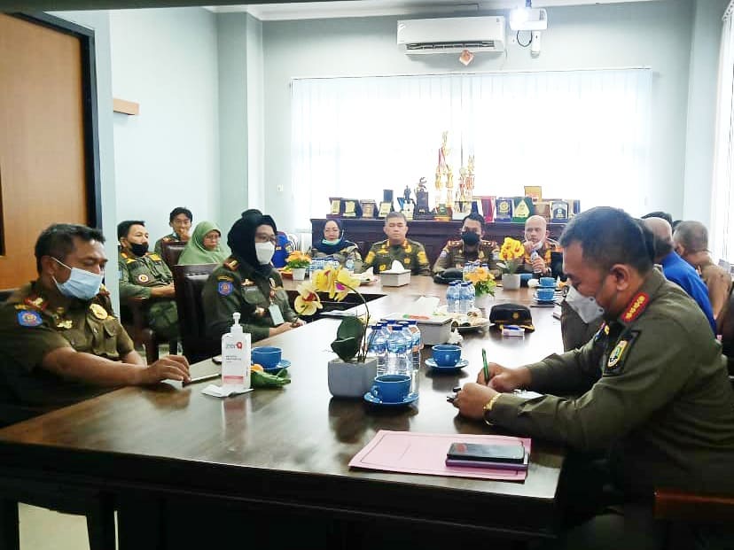 Kunjungan Kepala Satpol PP Provinsi Banten beserta rombongan diterima langsung oleh Kepala Satpol PP Kota Tangsel