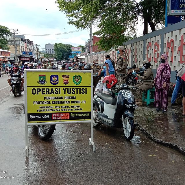 Satpol PP Kota Cilegon Melaksanakan Kegiatan penegakan protokol Kesehatan dan penegakan PERDA