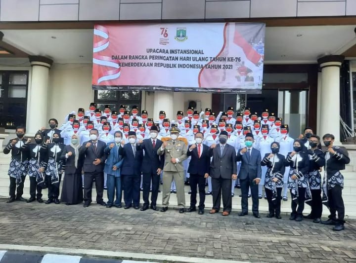Foto bersama diantara Upacara Instansional Pemerintah Provinsi Banten