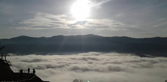 Bangun Infrastruktur "Negeri Di Atas Awan"