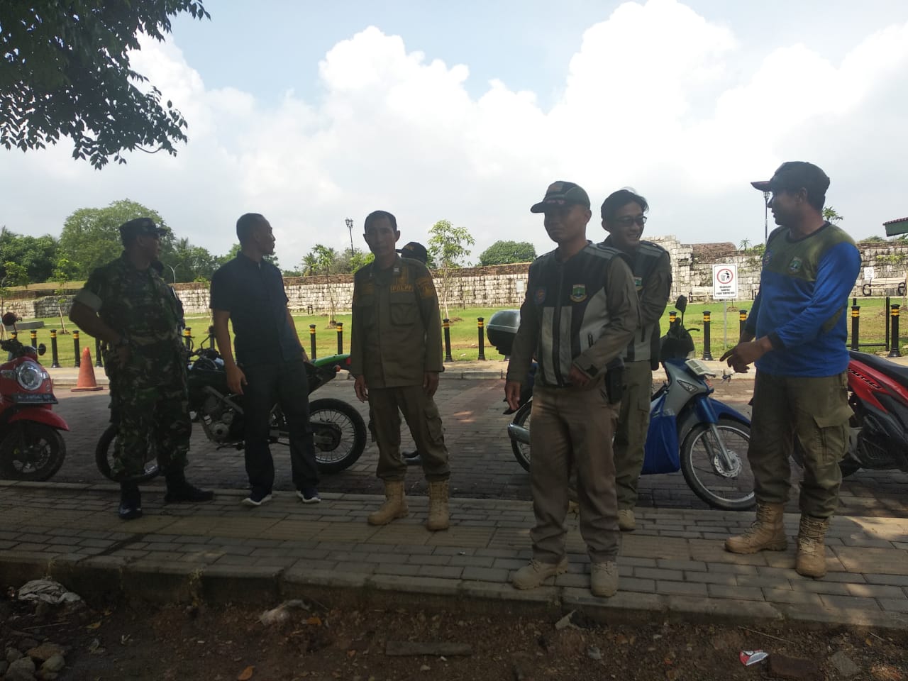 Penetiban Bangunan Liar di Banten Lama