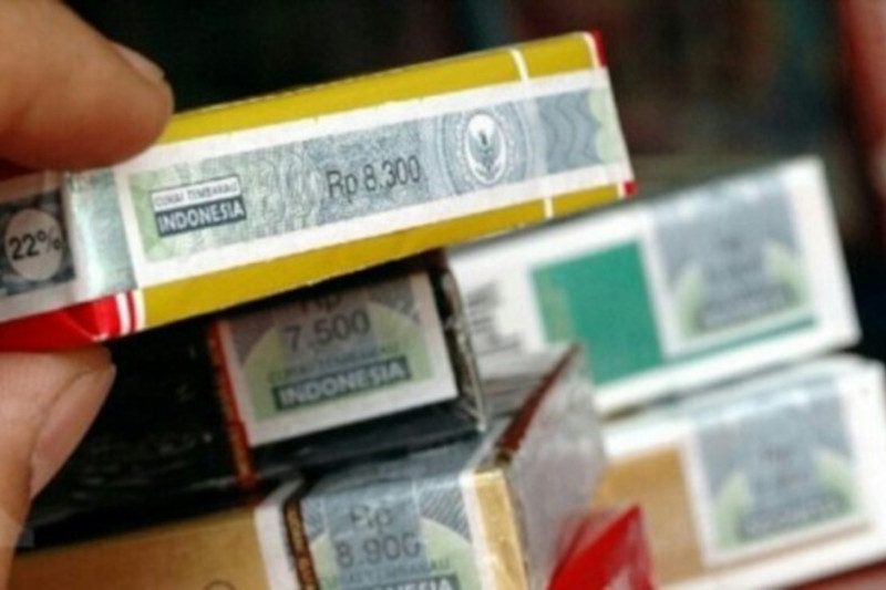 Cukai rokok di Indonesia adalah upaya pengendalian harga jual dari pemerintah Indonesia
