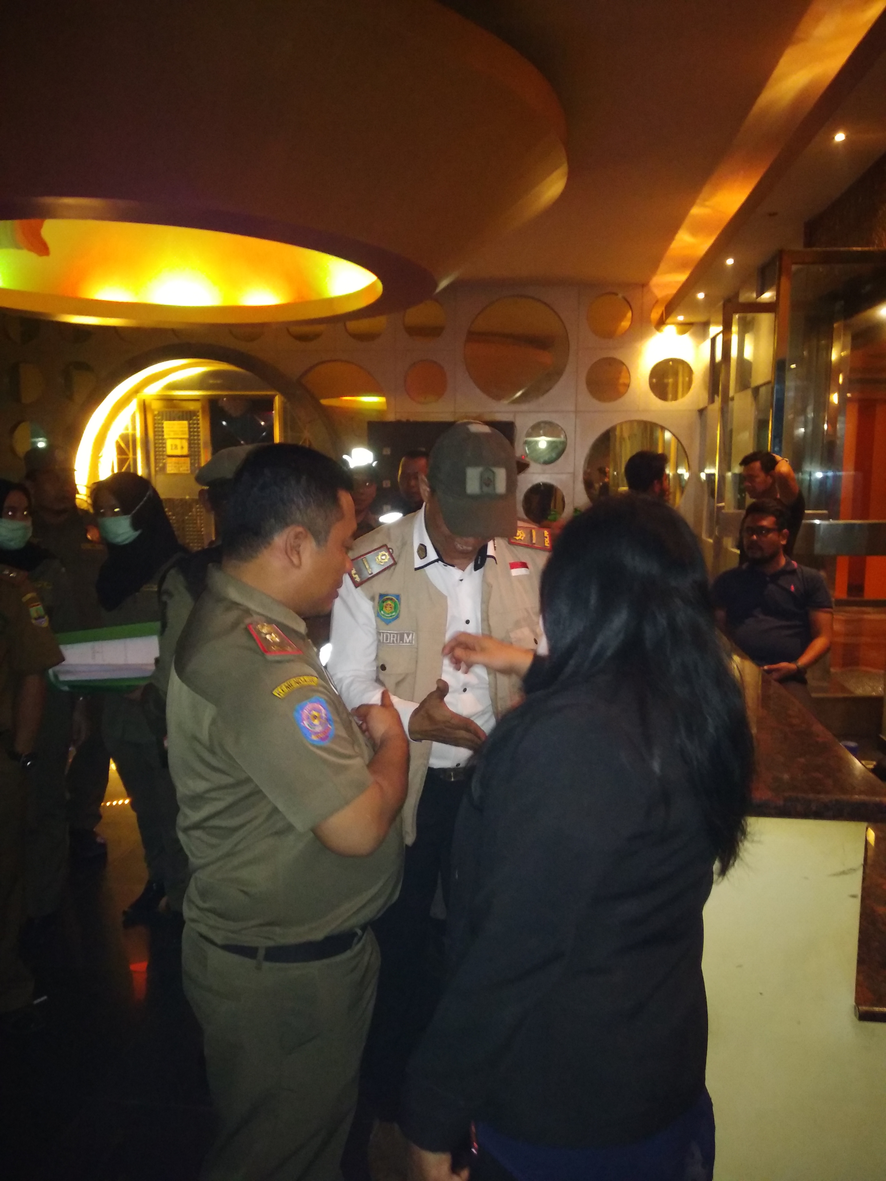 Peristiwa Anggota Satpol PP Di Tampar Pengunjung Hiburan Malam