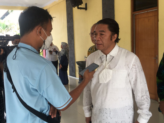 Pj Gubernur Banten Al Muktabar Imbau Masyarakat Tetap Tenang
