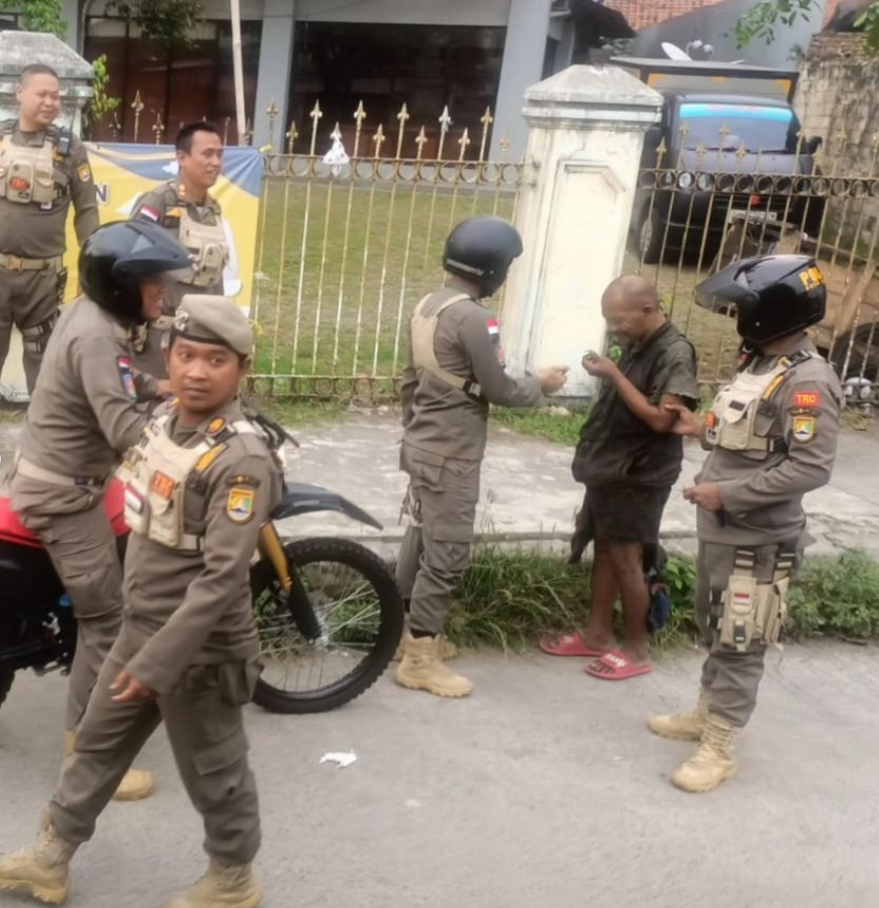 OPERASI RUTIN SATPOL PP KOTA CILEGON