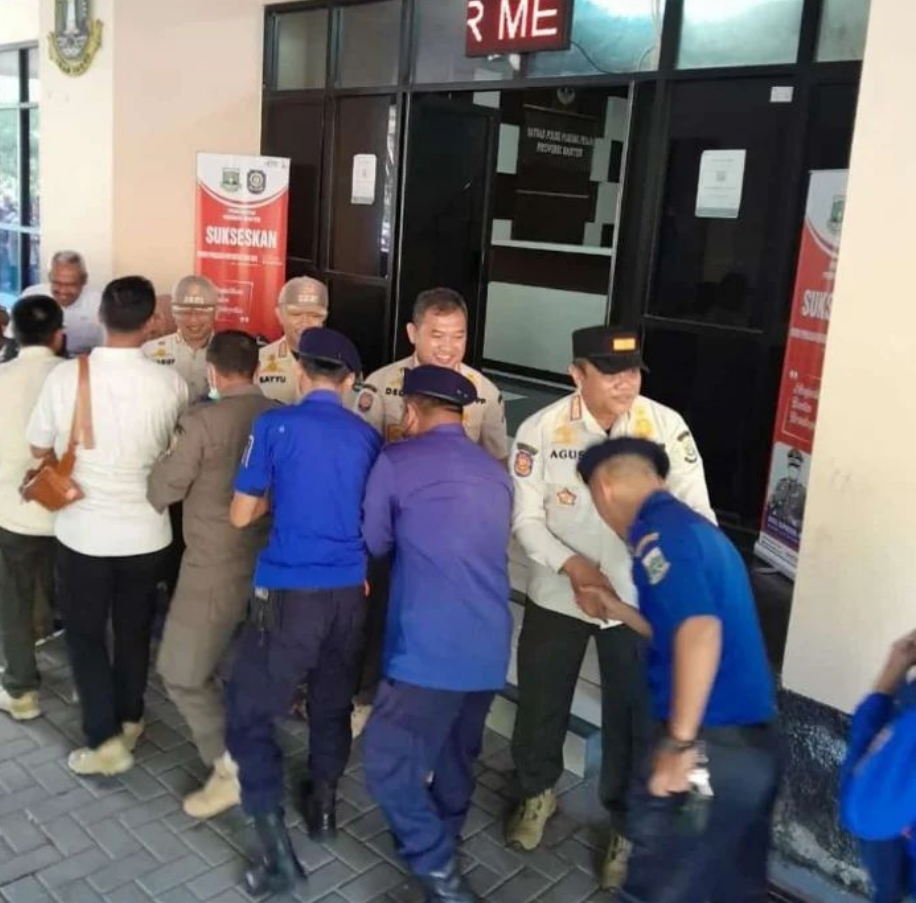 Hari Pertama Kerja Setelah Cuti Lebaran