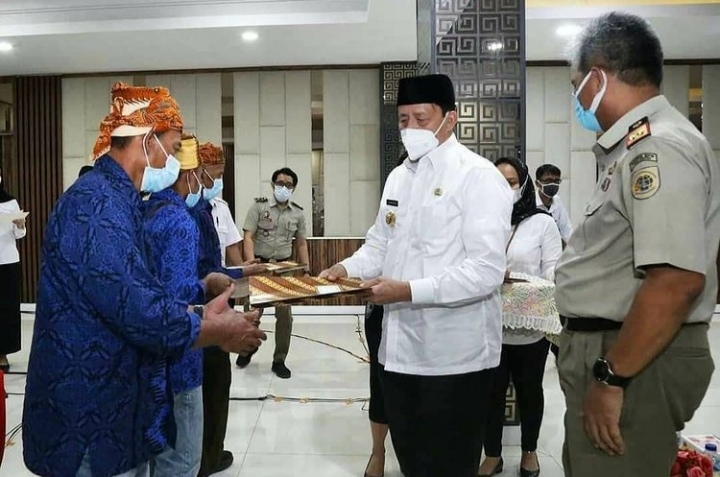 Gubernur Banten : Penyerahan Sertipikat Tanah Bentuk Perhatian Pemerintah
