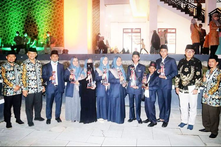 Kafilah Provinsi Banten Raih Empat Besar STQHN XXVI Tahun 2021 Banten Tembus Empat Besar STQ Nasional