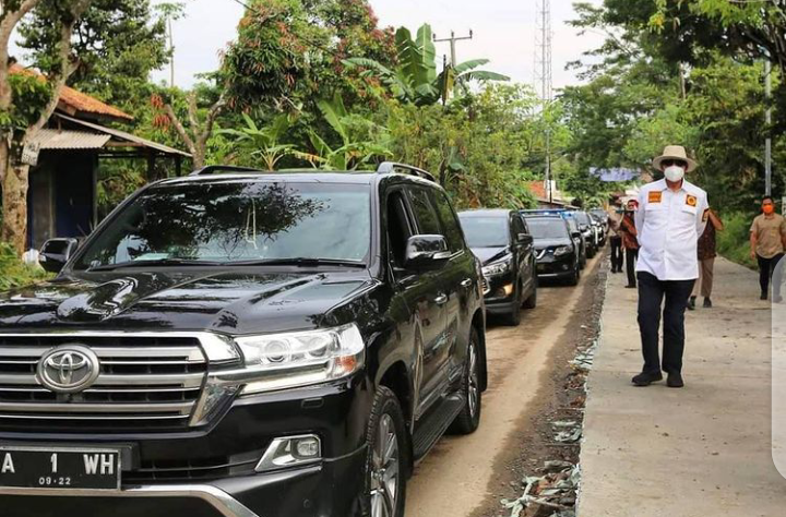 Gubernur WH: Jalan Baik dan Bagus Untuk Masyarakat