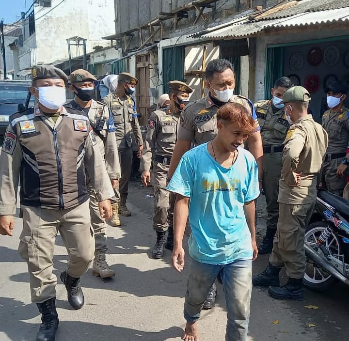 Operasi Gabungan Penegakan Hukum Protokol Kesehatan Covid-19 pada masa PPKM Darurat