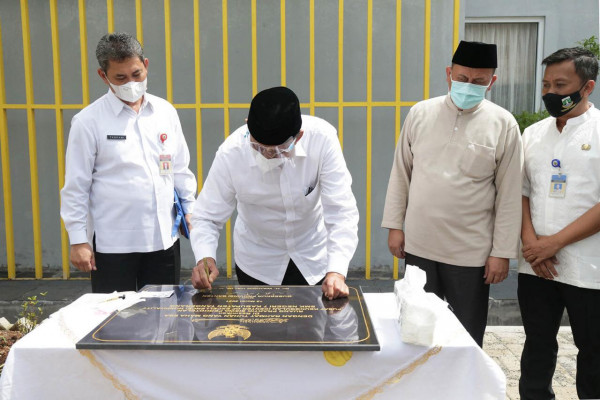 Gubernur Banten Ajak Para Guru Menjadi Teladan Disiplin Protokol Kesehatan