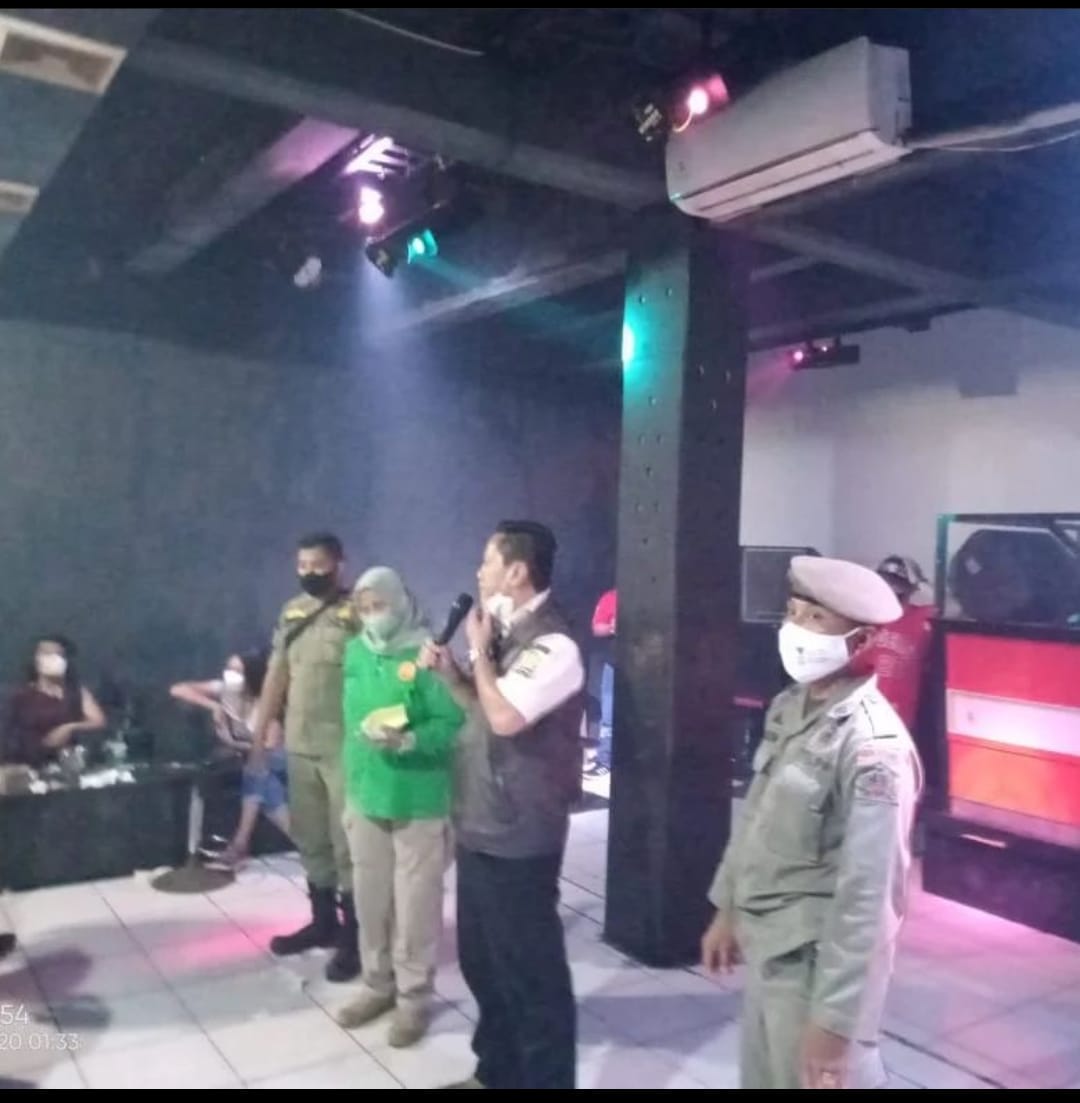 Satpolpp kota serang lakukan patroli hingga razia pekat dilokasi yang disinyalir sebagat tempat hiburan malam.