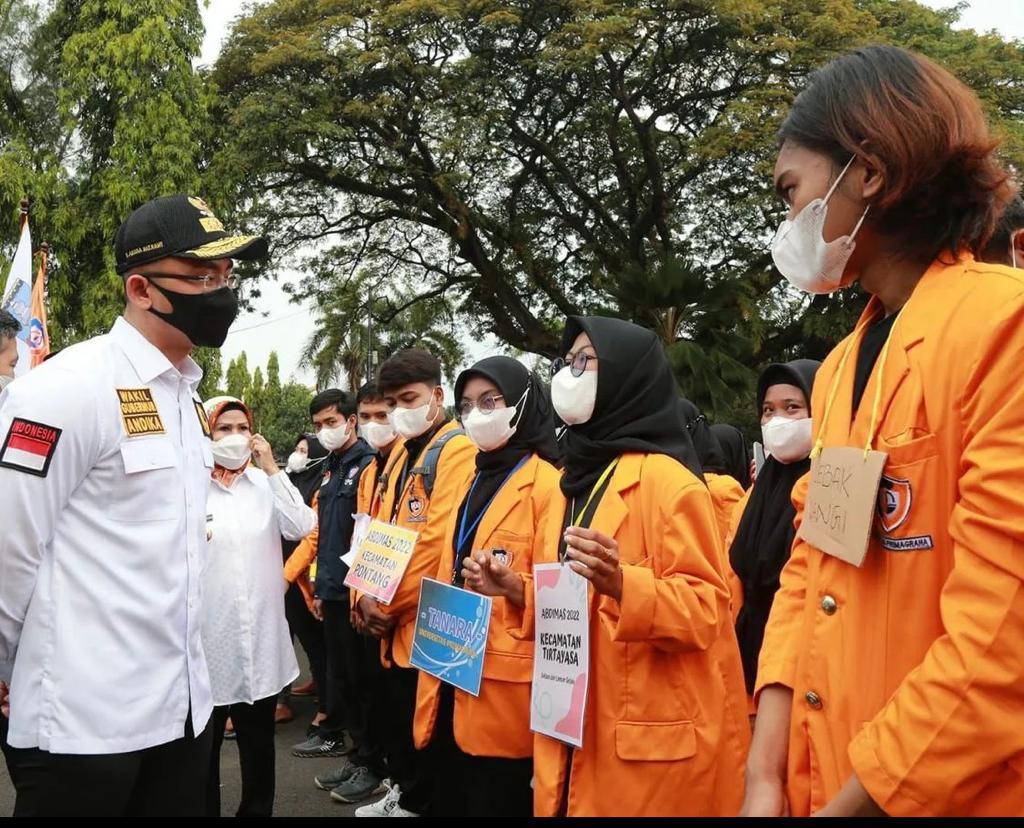 Wakil Gubernur Banten Andika Hazrumy melepas 1.000 peserta Kuliah Kerja Nyata (KKN) Universitas Prima Graha.