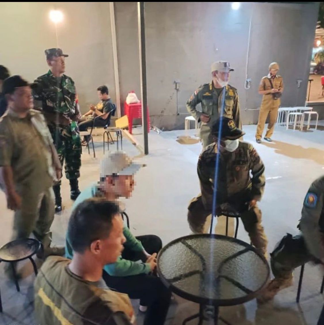 Menganggu Ketentraman Warga, Sebuah Cafe Diberikan Peringatan Oleh Satpol PP Kota Cilegon 