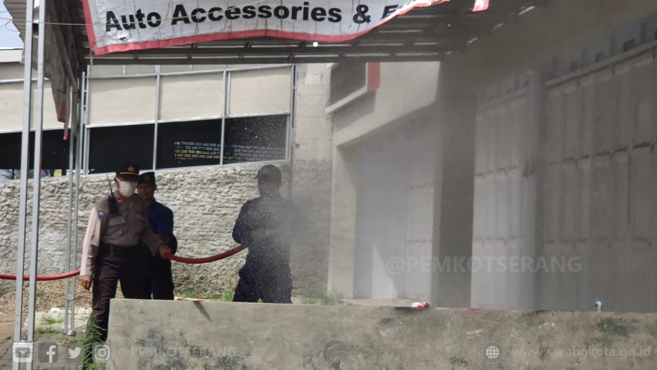 Kegiatan Penyemprotan Disinfektan di Kec. Curugi Kec. Curug