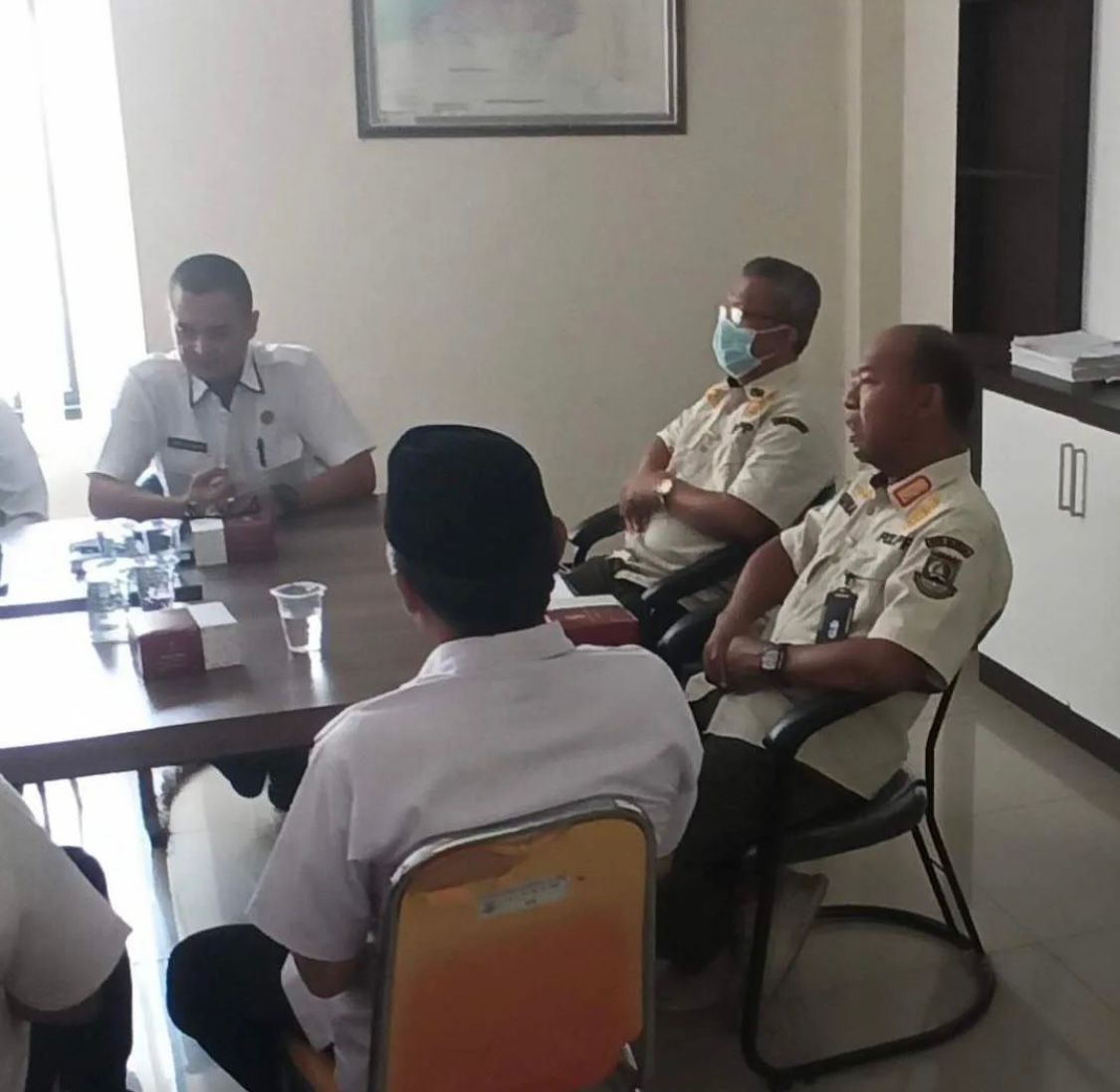 Satpol Pp Kota Cilegon Melakukan Sosialisasi Perda No 2 Tahun 2003 Tentang Perizinan Penyelenggaraan Hiburan 