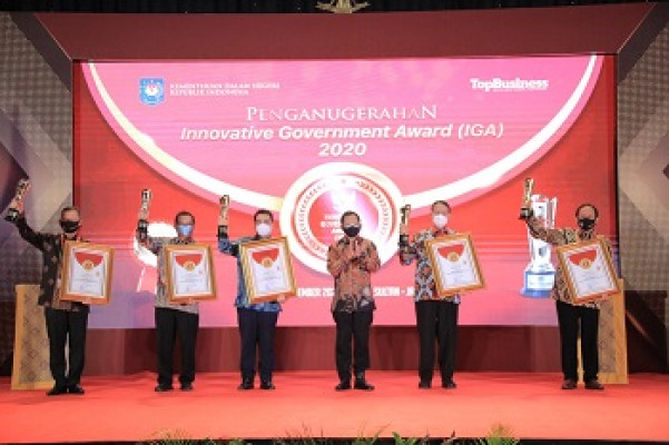 Provinsi Banten Raih Anugerah Provinsi Terinovatif Pada Innovative Government Award (IGA) 2020 Kemendagri