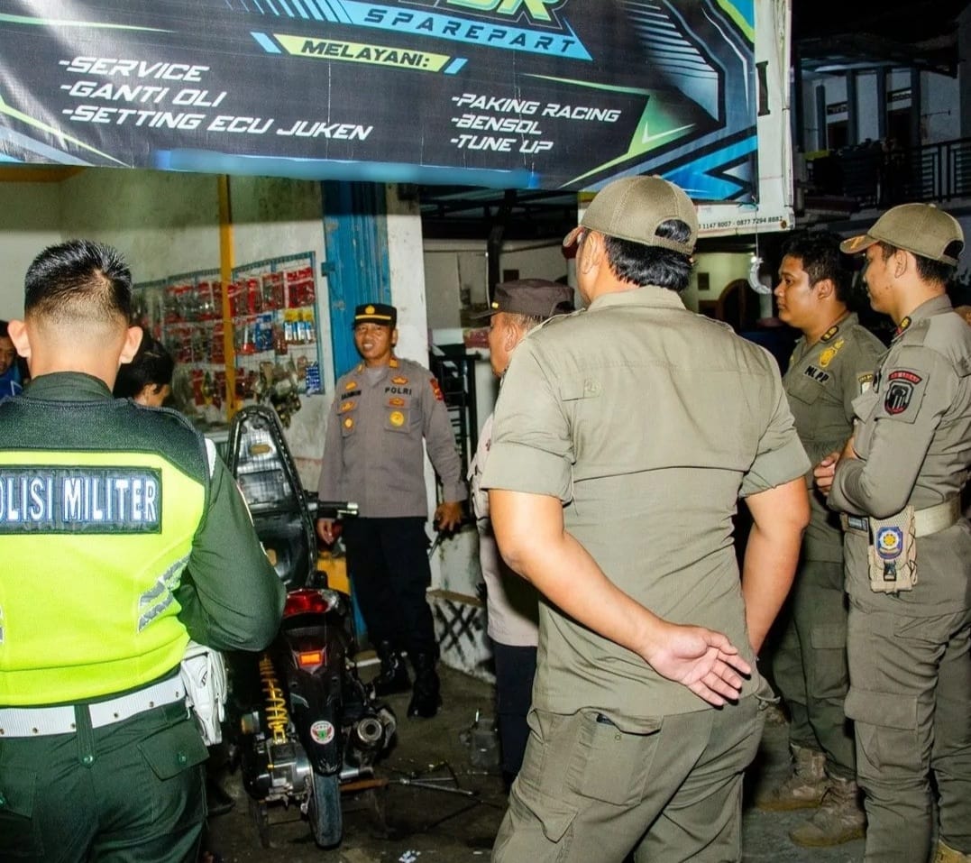Antisipasi Geng Motor Satpol PP Lebak Bersama TNI Dan Polri Melaksanakan Patroli Rutin