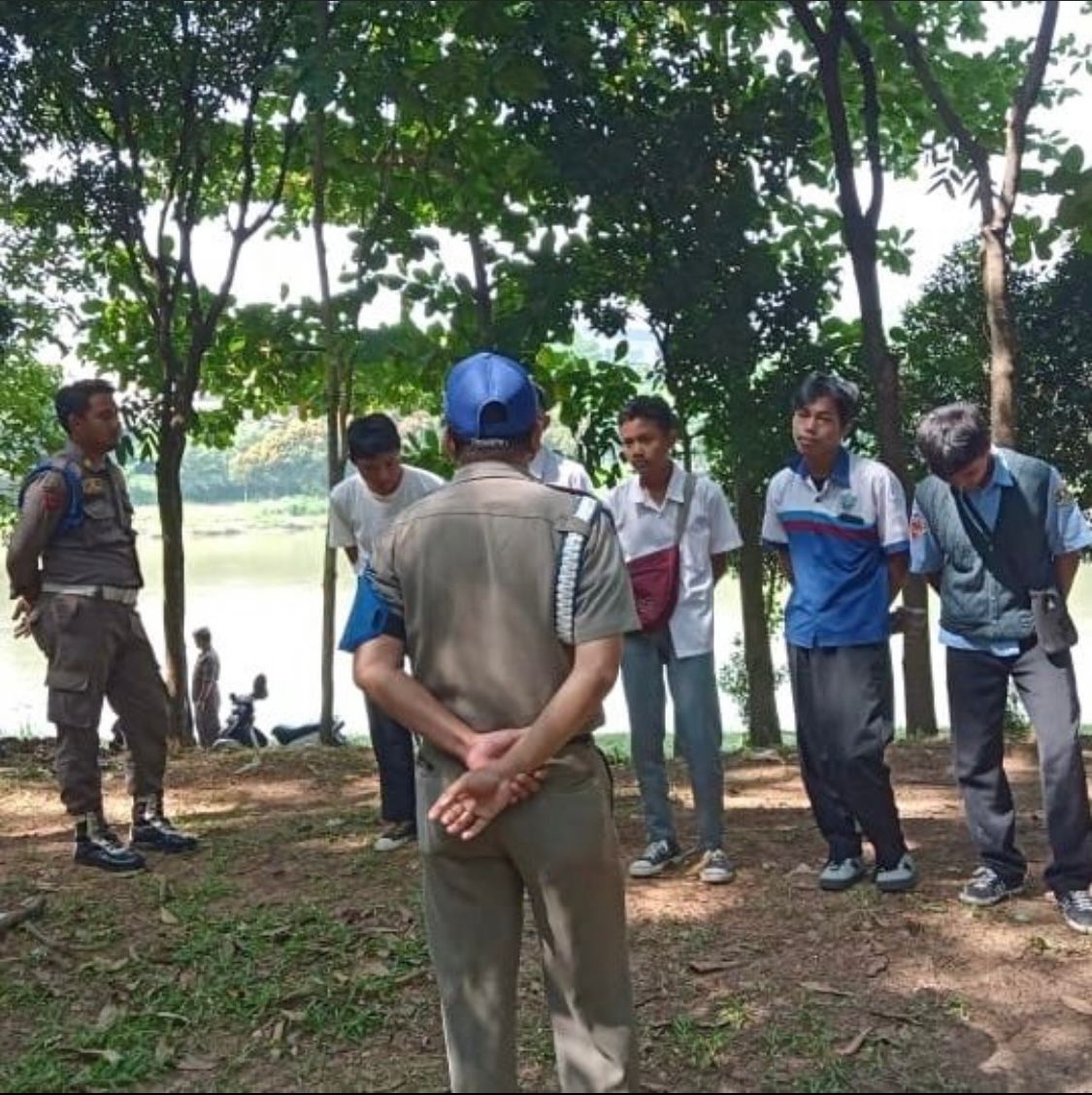 Bolos di Jam Sekolah, Satpol PP Lakukan Pembinaan kepada Anak Sekolah di Lingkup Puspem Kabupaten Tangerang